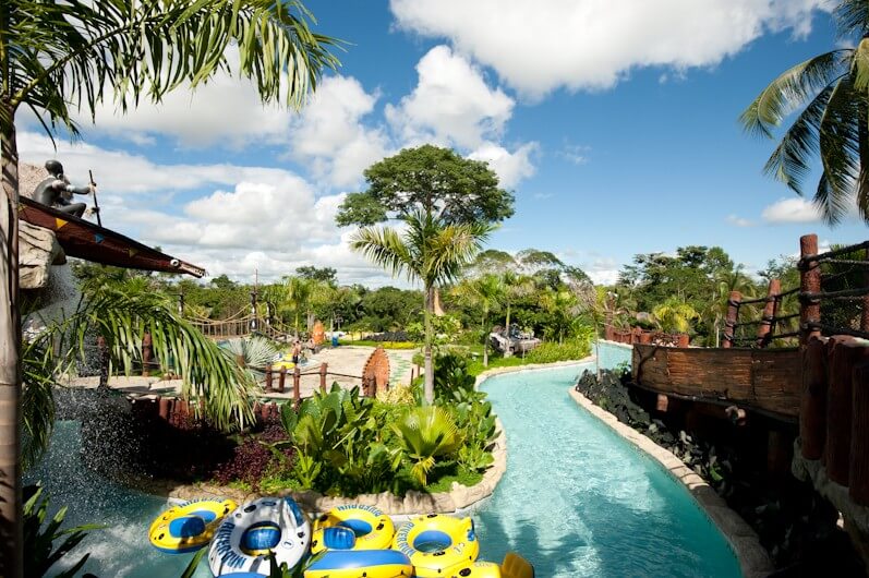 tour-hacienda-napoles-cataratas-victoria-medellin-bogota-2
